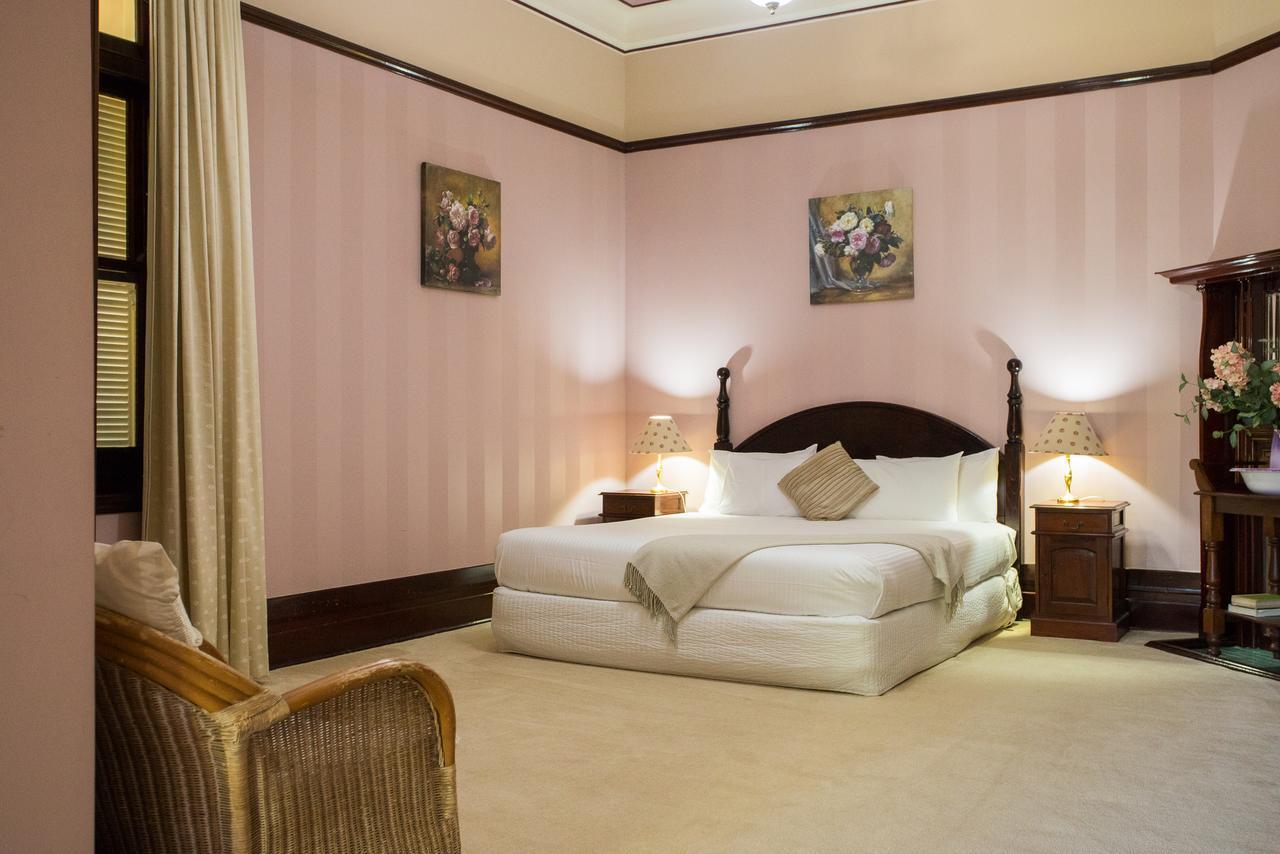 Petersons Armidale Winery And Guesthouse Extérieur photo